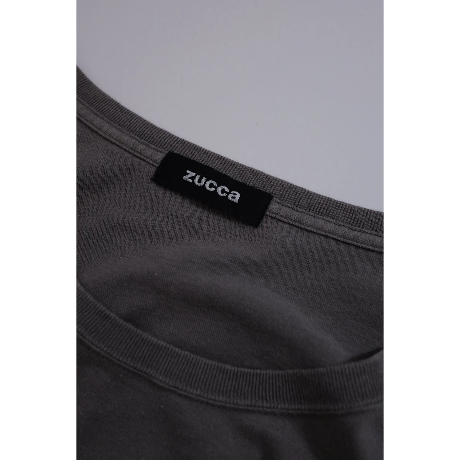 ZUCCA Tee shirt Gris vintage, passéist — photo 4