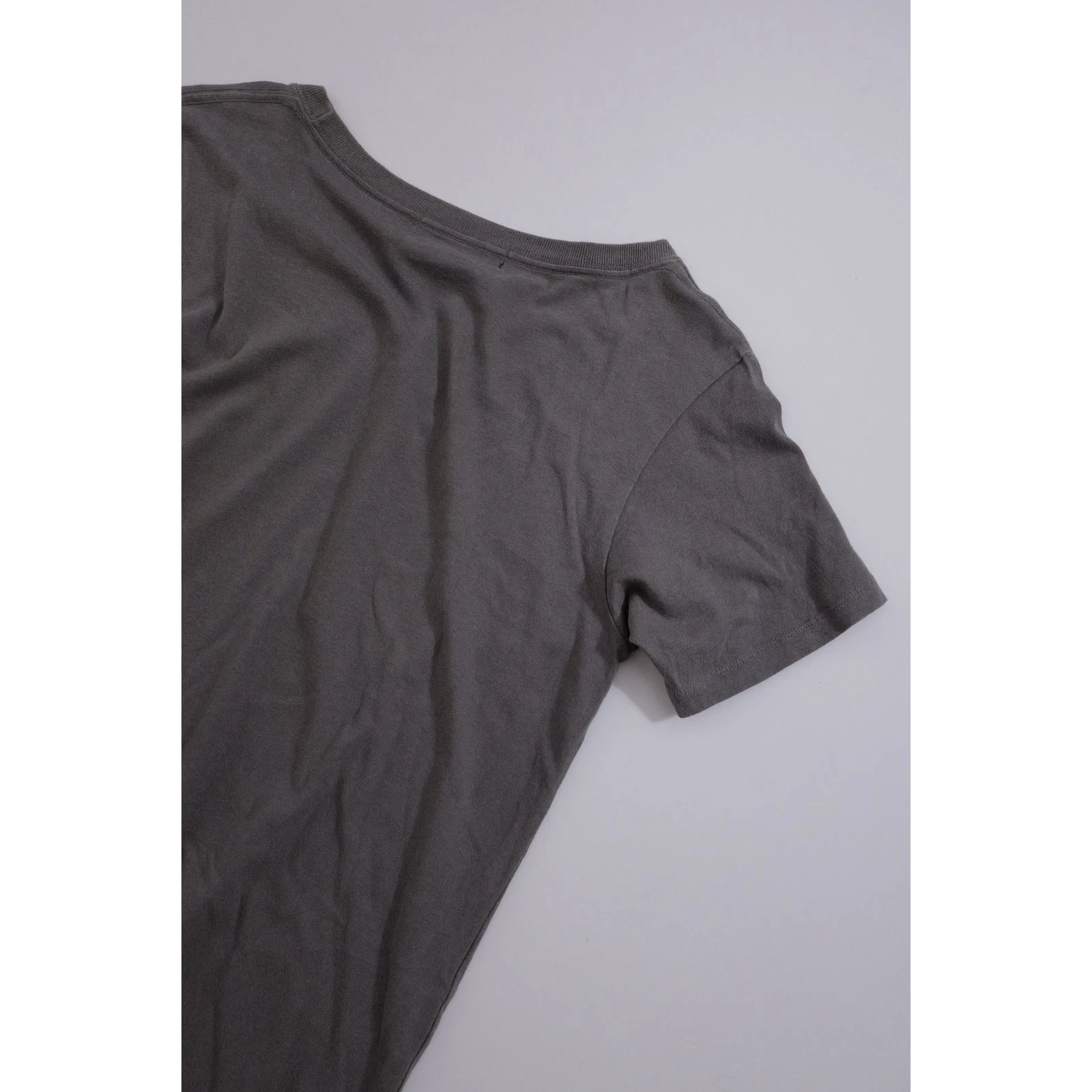 ZUCCA Tee shirt Gris vintage, passéist — photo 9
