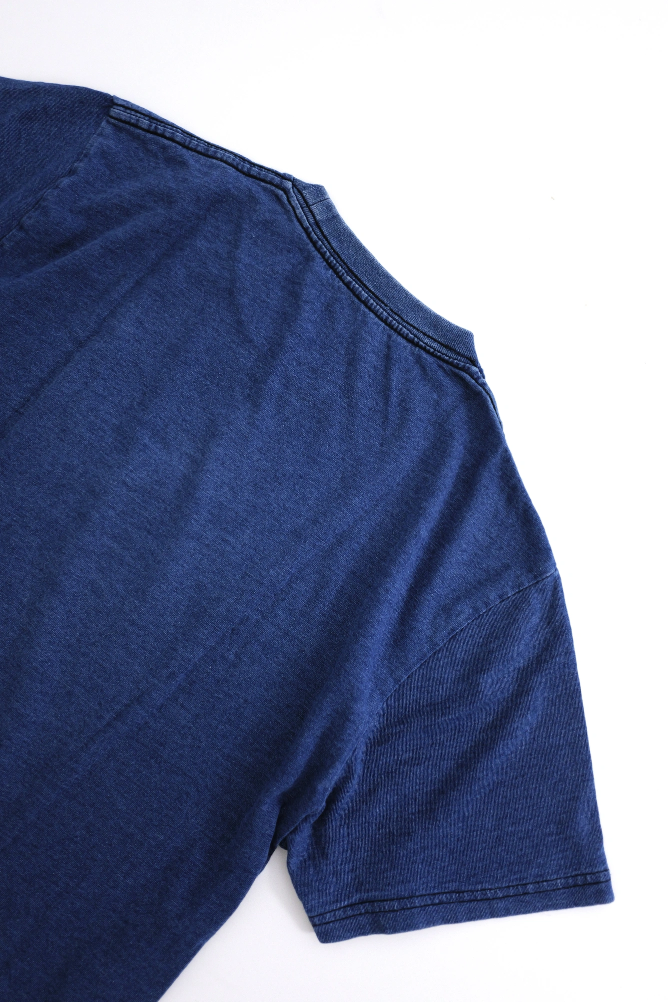BLUE BLUE JAPAN Tee shirt Marine vintage, passéist — photo 13