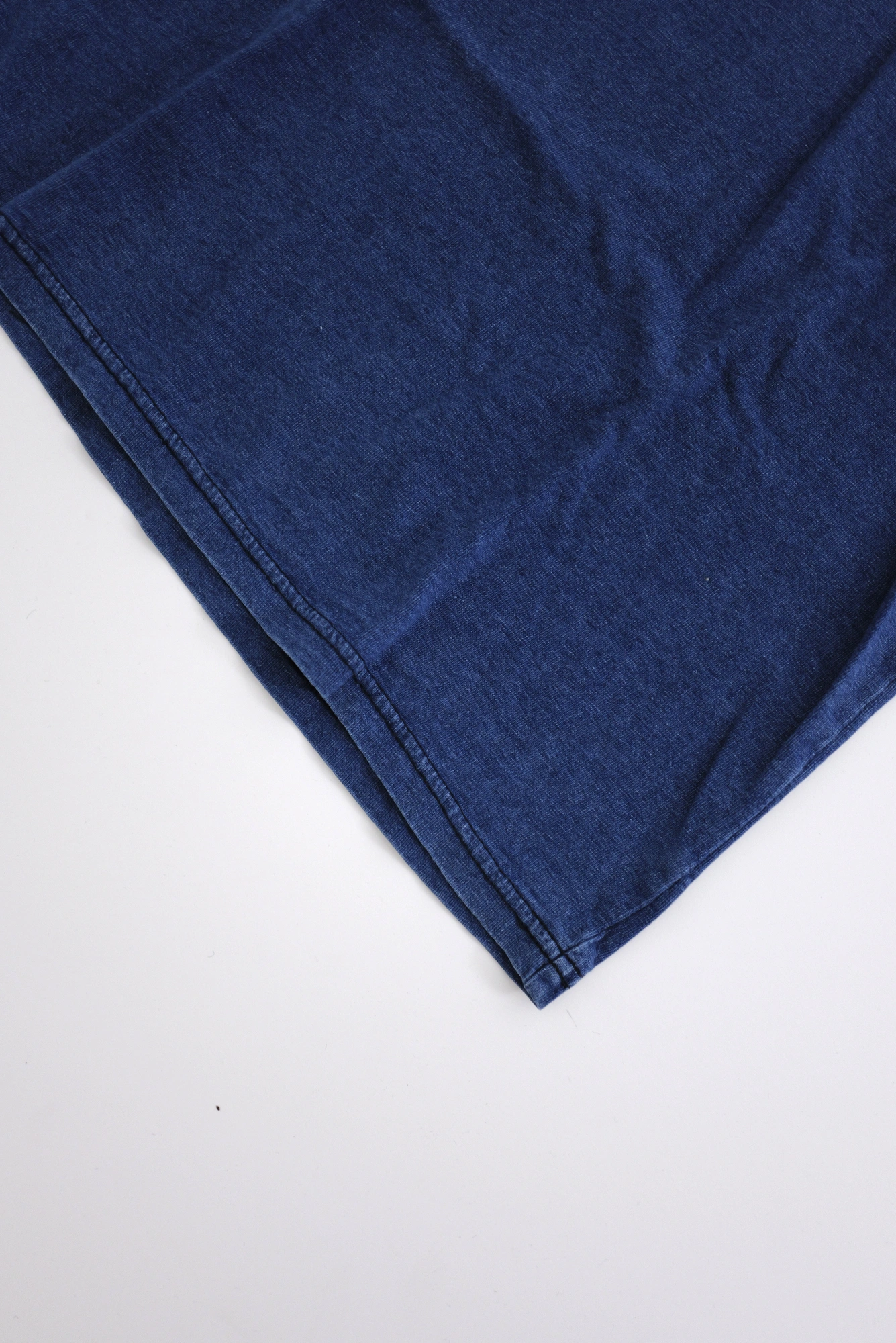 BLUE BLUE JAPAN Tee shirt Marine vintage, passéist — photo 3
