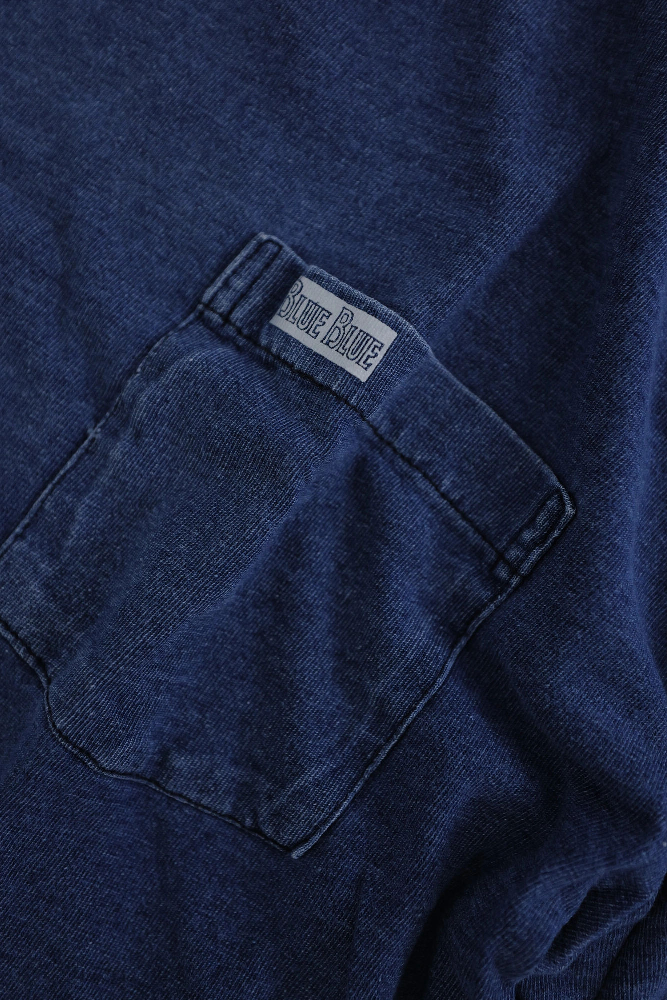 BLUE BLUE JAPAN Tee shirt Marine vintage, passéist — photo 7