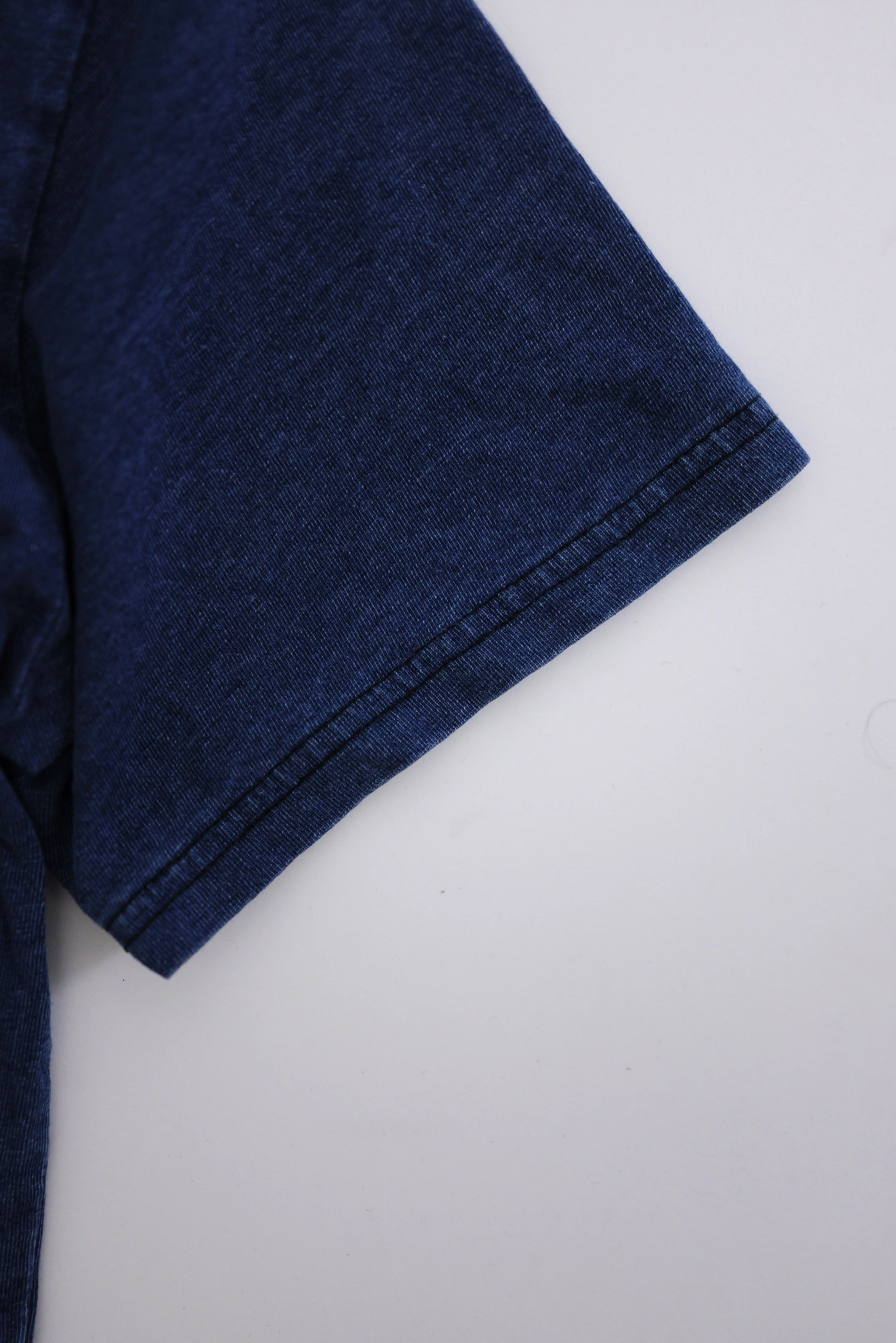 BLUE BLUE JAPAN Tee shirt Marine vintage, passéist — photo 9