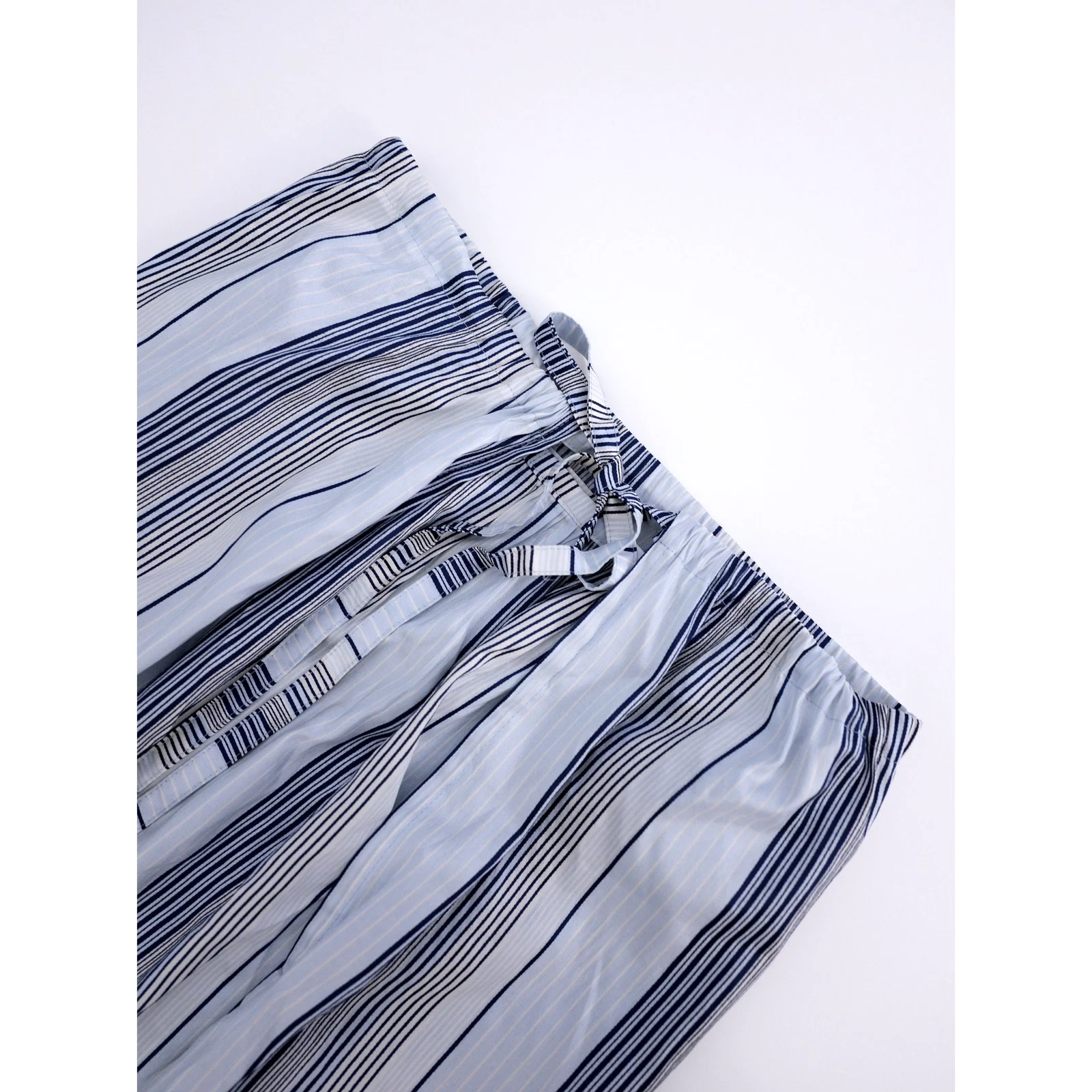 YOHJI YAMAMOTO Jupe mi-longue en soie Marine vintage, passéist — photo 13