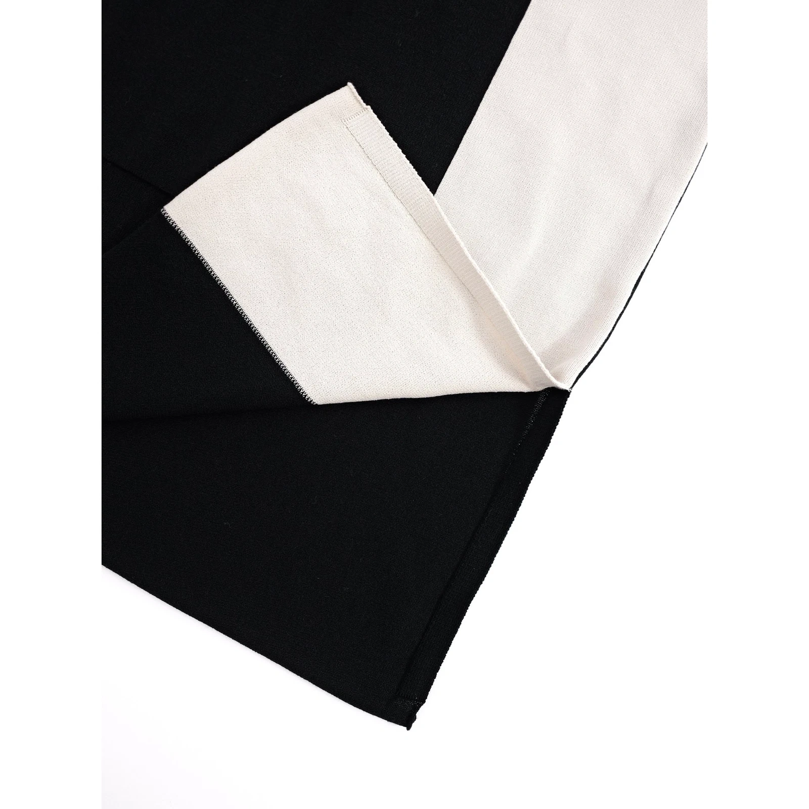ISSEY MIYAKE Jupe mi-longue Noir vintage, passéist — photo 5